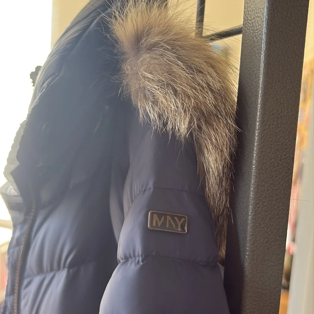 Marc NY Elegant Navy Puffer Coat with Fur Hood - Picture 10 of 14